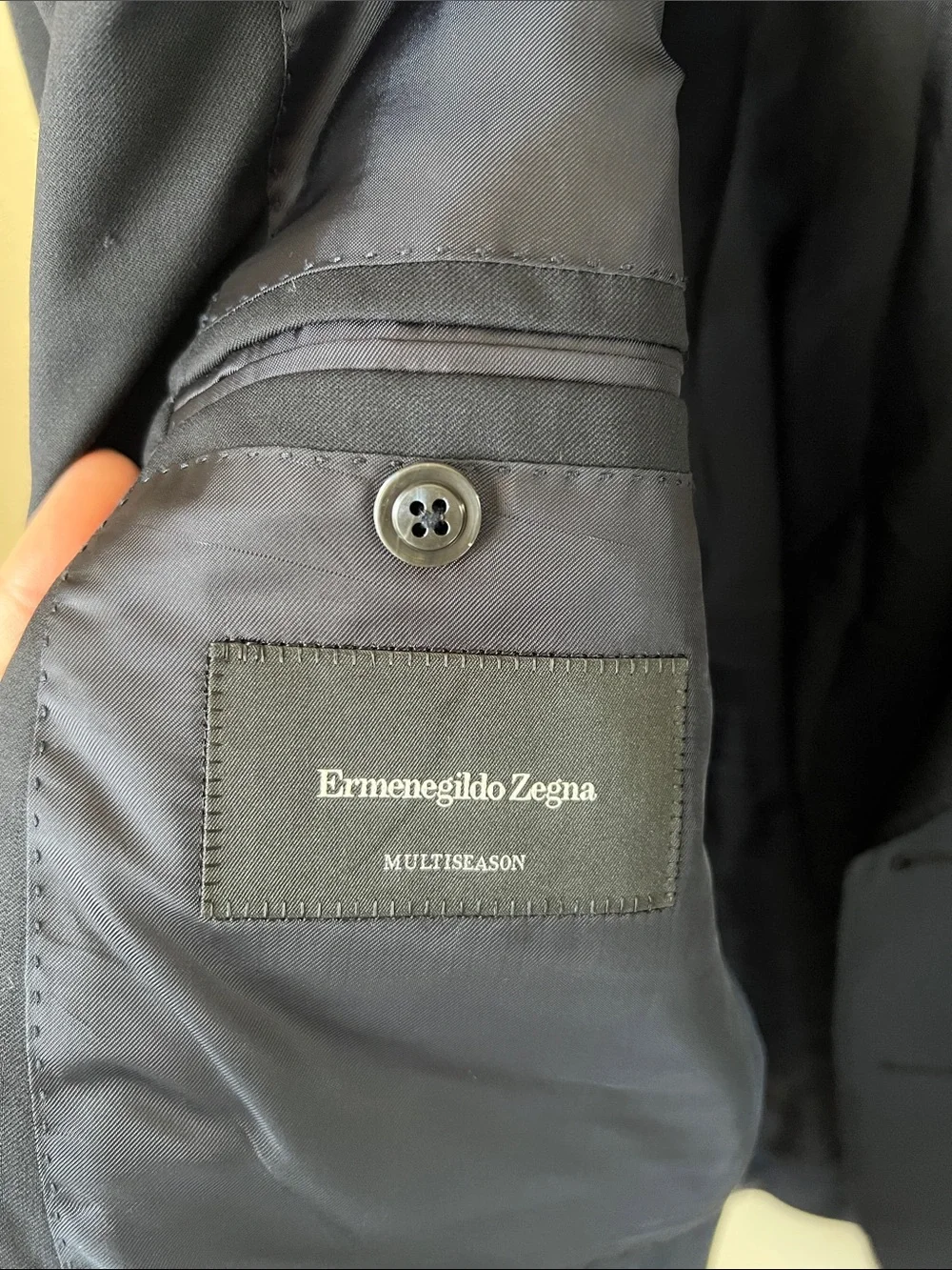 Ermenegildo Zegna Deep navy wool multi season suit jacket 52 L